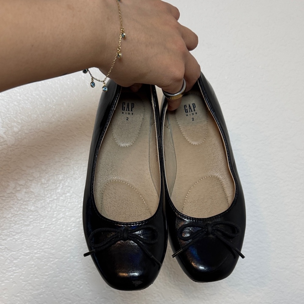 GAP Black Girls' Patent Ballet Flats with Bow